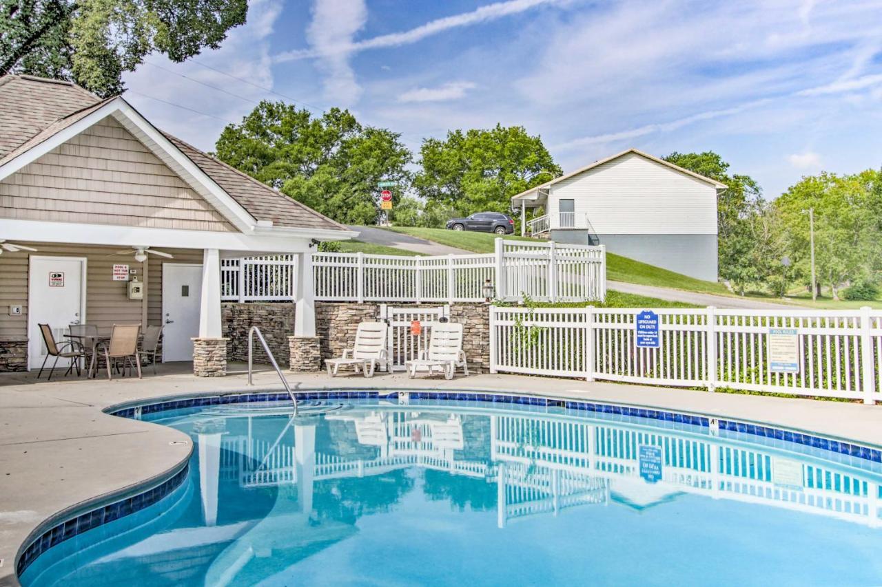 Home With Community Pool - 2 Miles To The Island! ピジョンフォージ エクステリア 写真